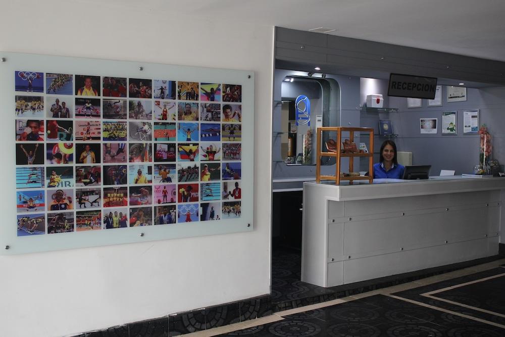 Aw Hotel Sport Cali Extérieur photo
